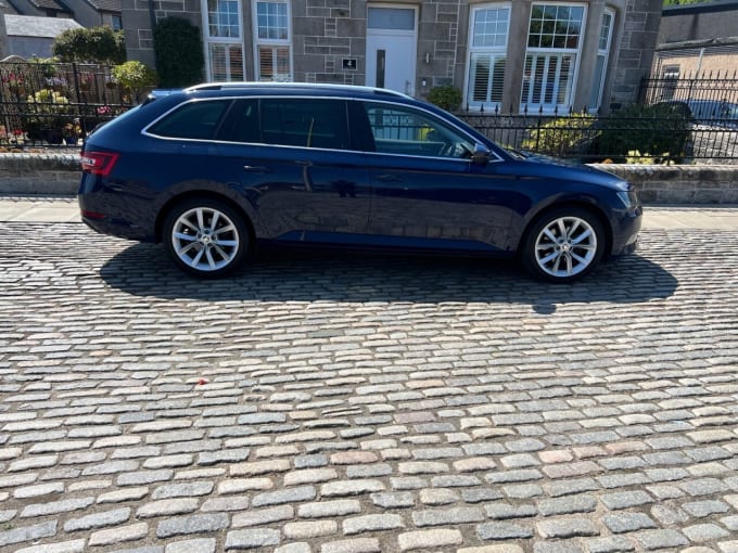 2025 Skoda Superb