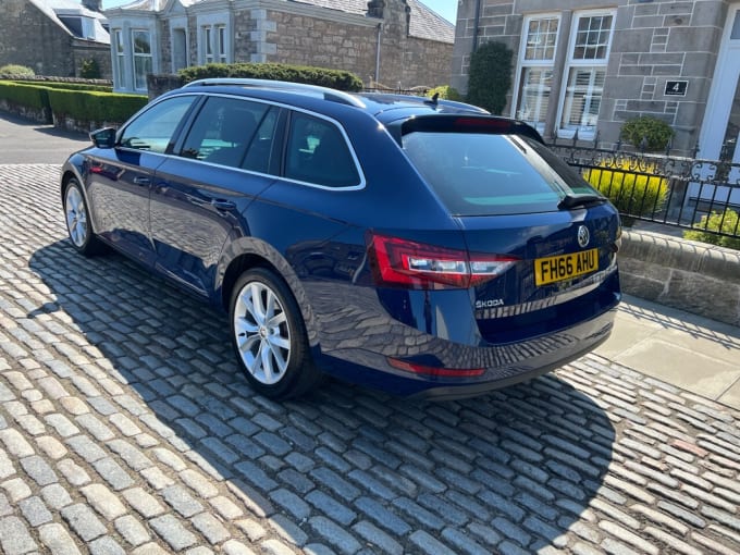 2025 Skoda Superb