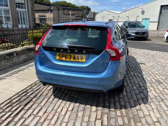 2025 Volvo V60