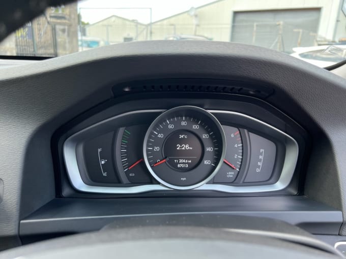 2025 Volvo V60