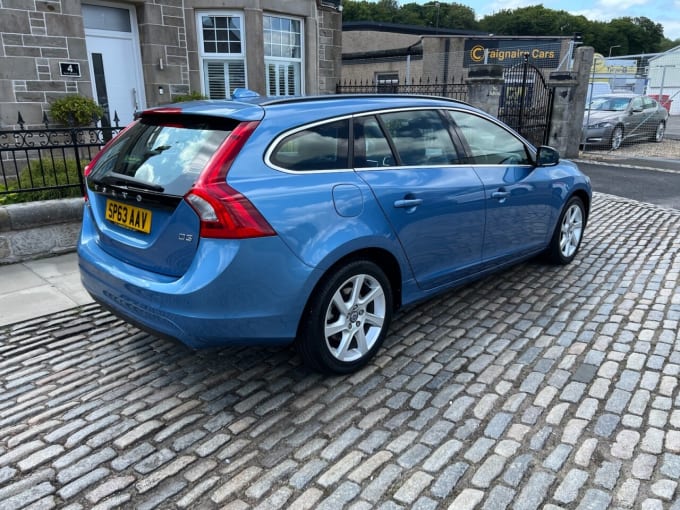 2025 Volvo V60
