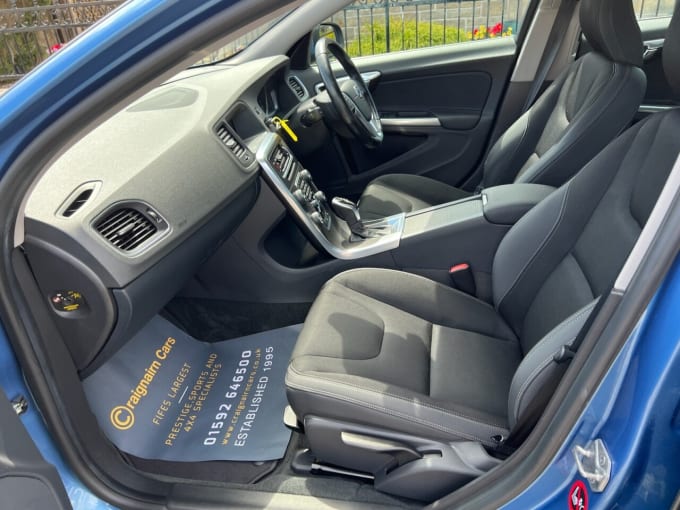2025 Volvo V60