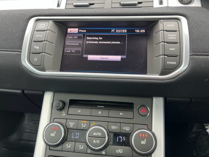2025 Land Rover Range Rover Evoque