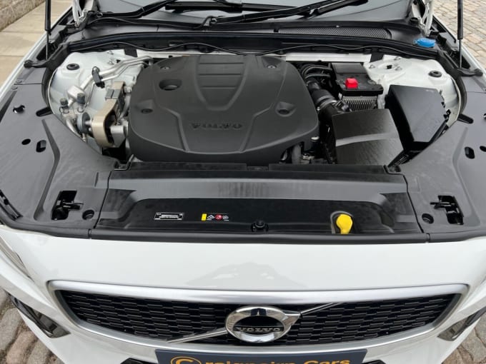 2025 Volvo S90