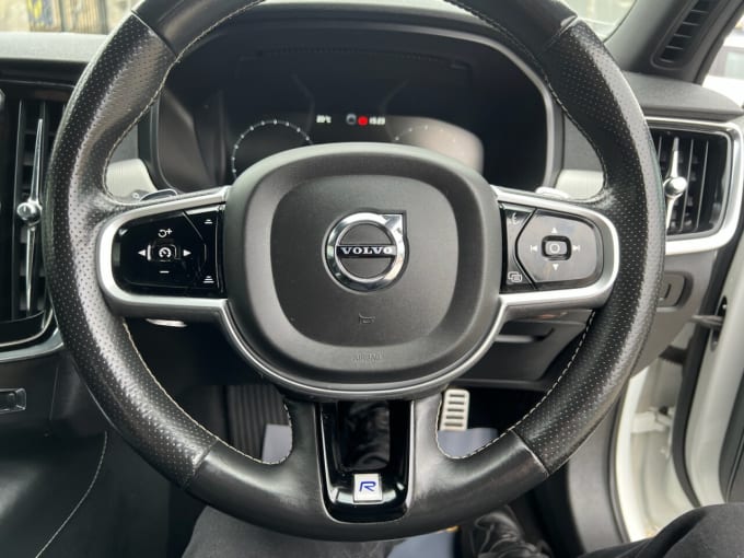 2025 Volvo S90