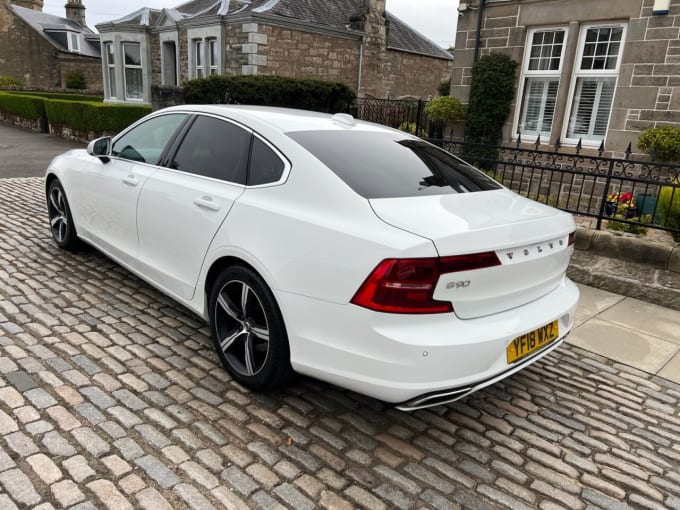 2025 Volvo S90