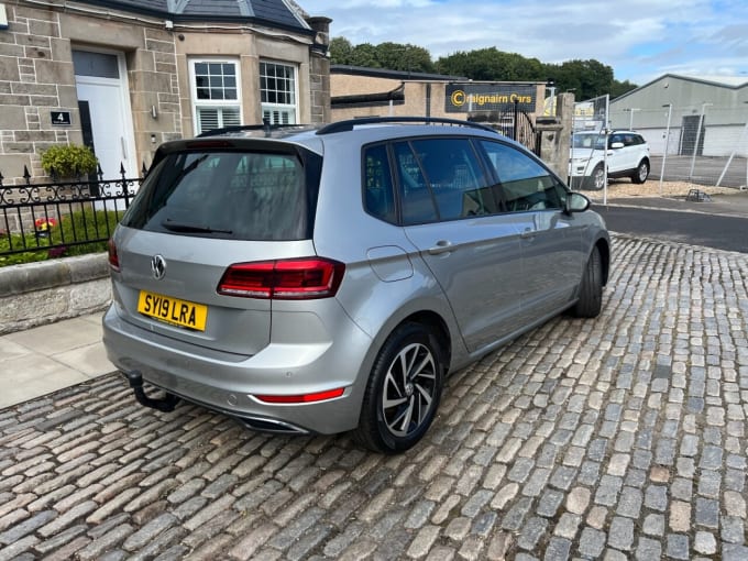 2025 Volkswagen Golf Sv