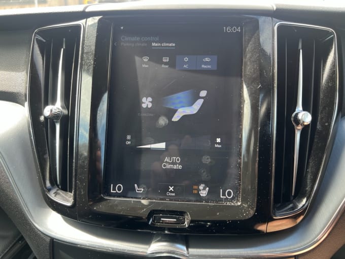2025 Volvo Xc60