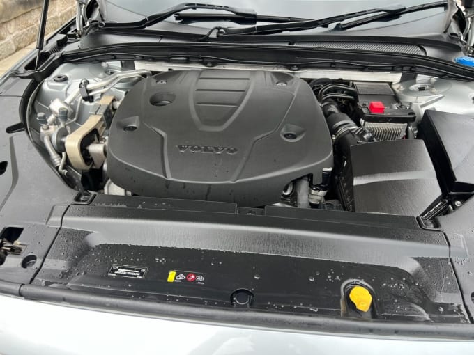 2025 Volvo V90 Cross Country
