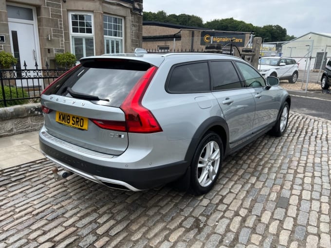 2025 Volvo V90 Cross Country
