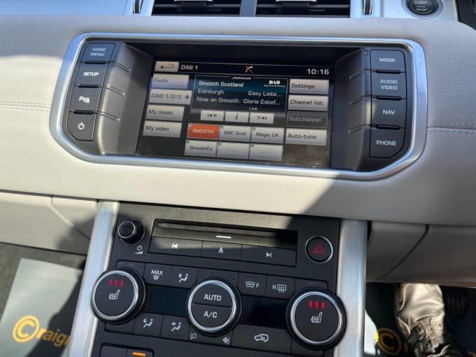 2025 Land Rover Range Rover Evoque