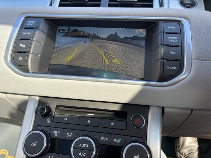 2025 Land Rover Range Rover Evoque