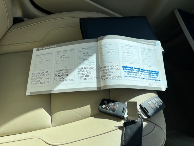 2025 Volvo V70