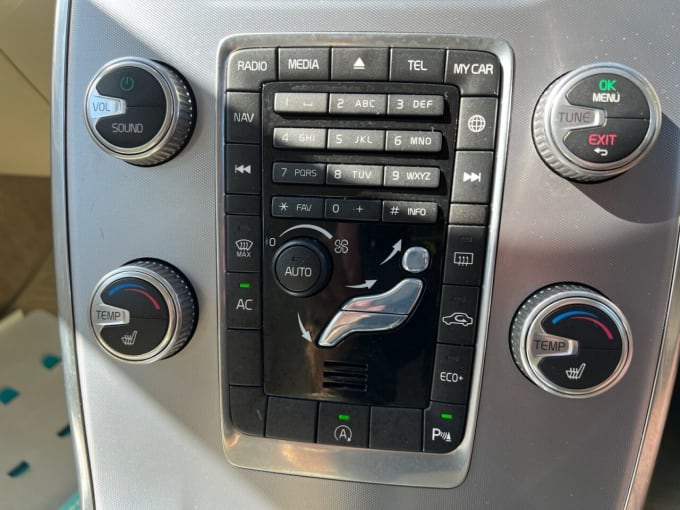 2025 Volvo V70