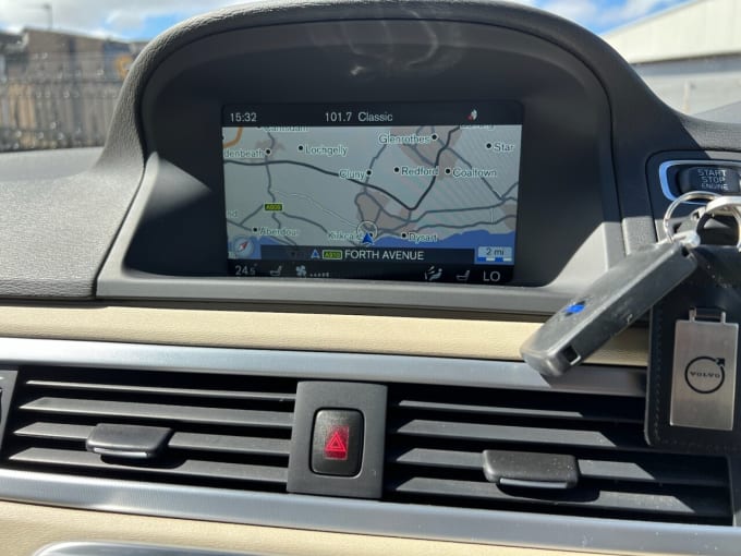 2025 Volvo V70