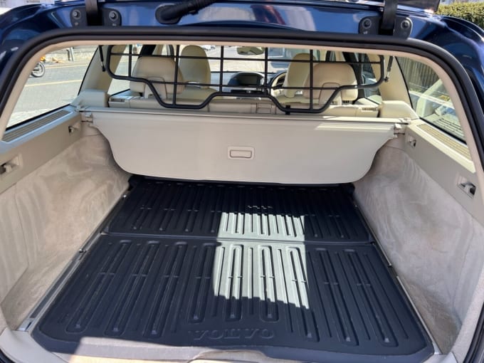 2025 Volvo V70