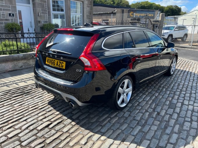 2025 Volvo V60