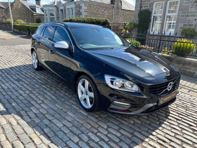 2025 Volvo V60