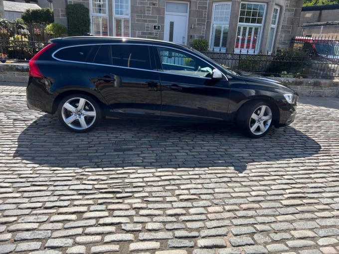 2025 Volvo V60