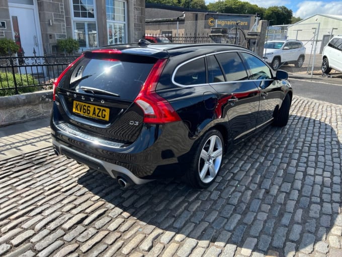 2025 Volvo V60