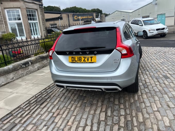 2025 Volvo V60 Cross Country