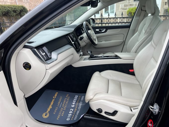 2025 Volvo Xc60