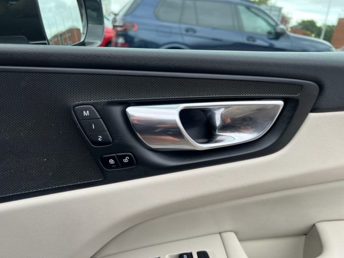 2025 Volvo Xc60