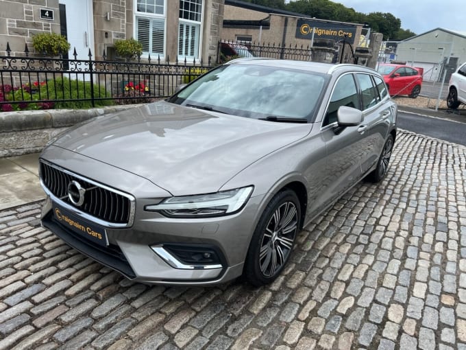 2025 Volvo V60