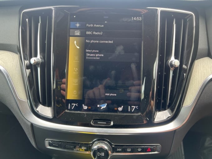 2025 Volvo V60