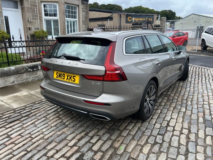 2025 Volvo V60
