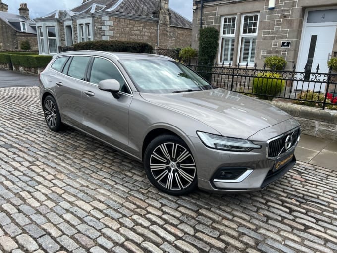 2025 Volvo V60