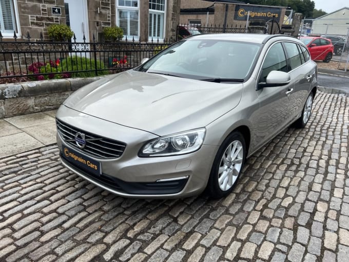 2025 Volvo V60