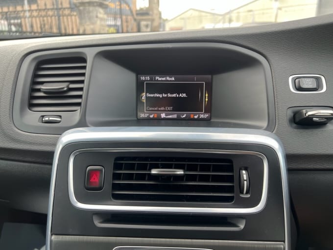 2025 Volvo V60