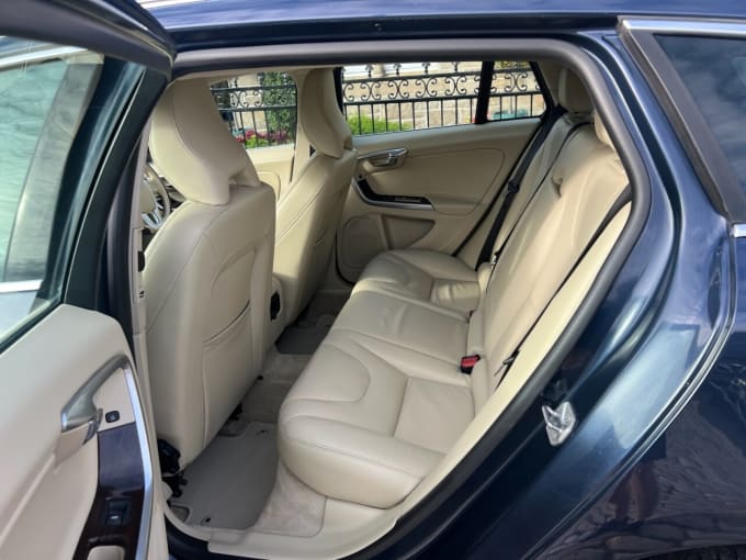 2015 Volvo V60