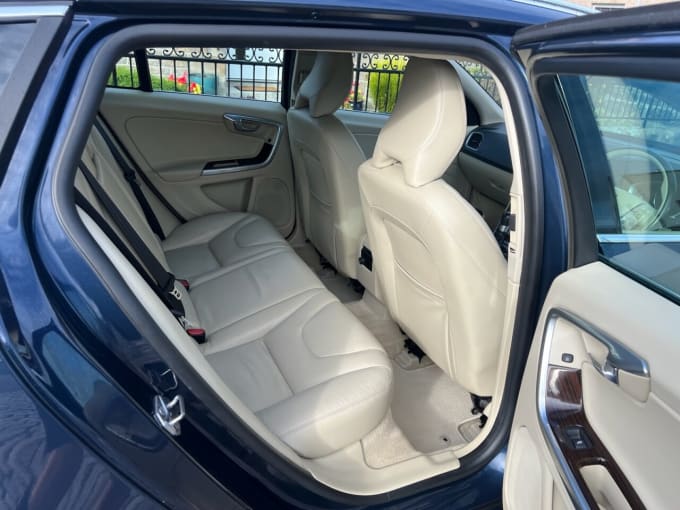 2015 Volvo V60