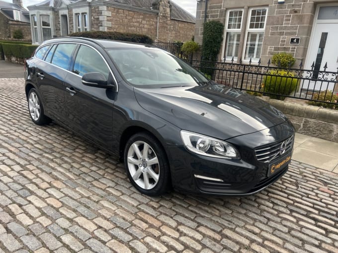 2025 Volvo V60