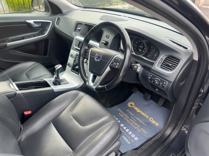 2025 Volvo V60