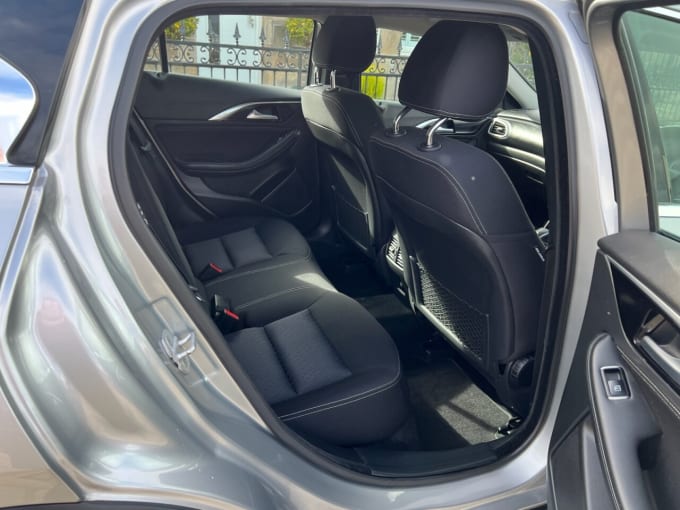 2017 Infiniti Qx30
