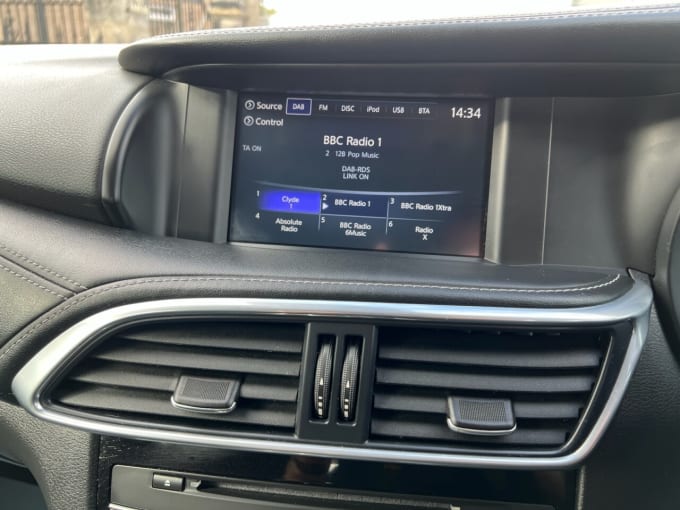 2017 Infiniti Qx30