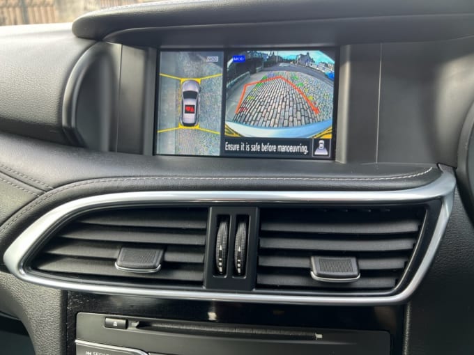 2017 Infiniti Qx30