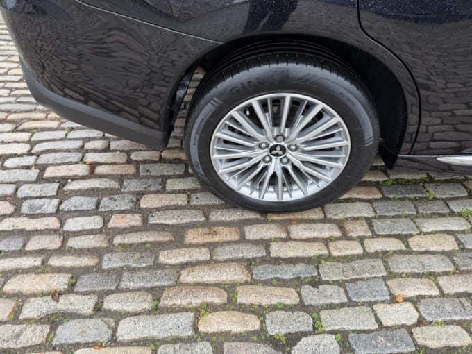 2025 Mitsubishi Outlander