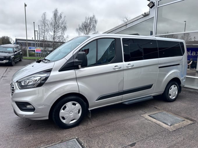 2025 Ford Tourneo Custom