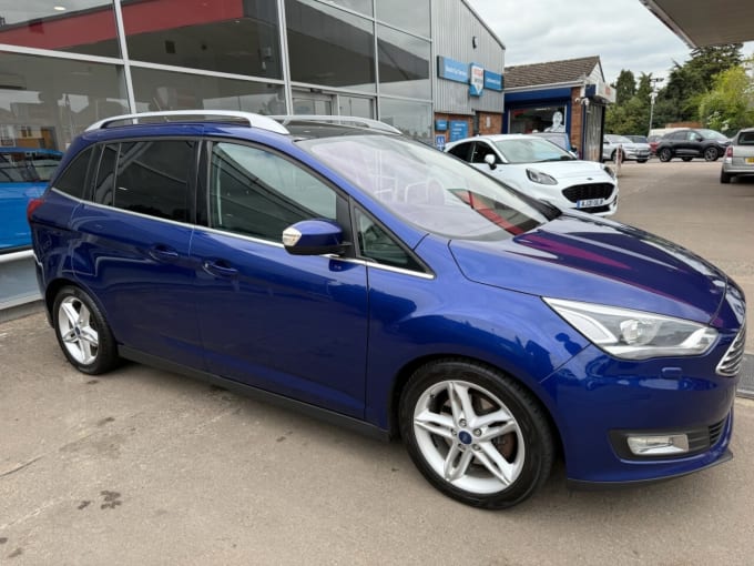2025 Ford Grand C-max