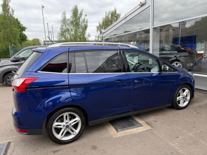 2025 Ford Grand C-max