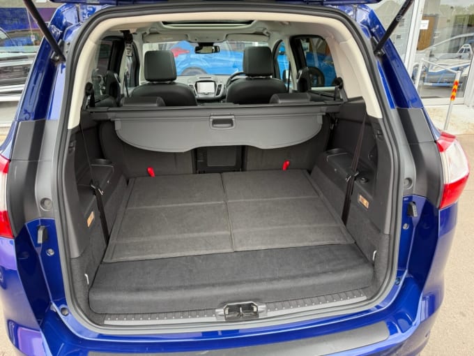 2025 Ford Grand C-max