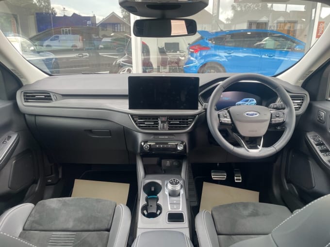 2025 Ford Kuga