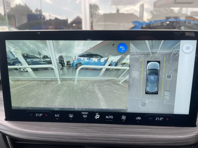 2025 Ford Kuga