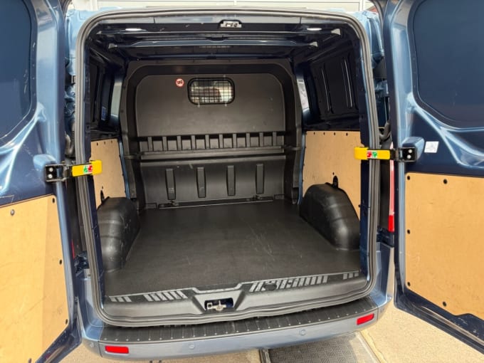 2025 Ford Transit Custom