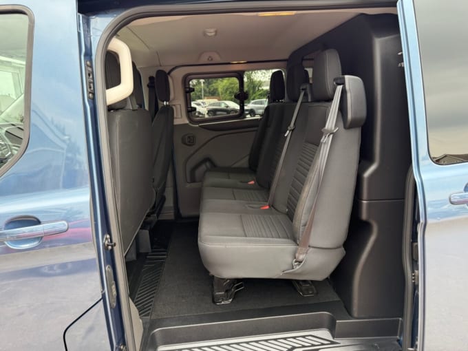 2025 Ford Transit Custom