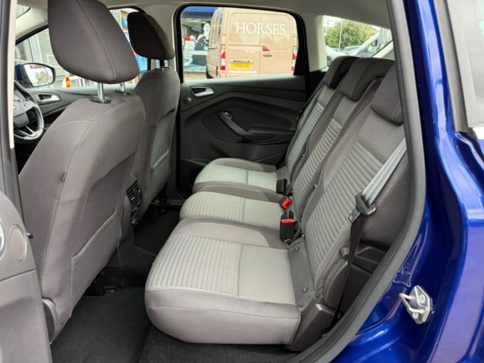 2025 Ford C-max